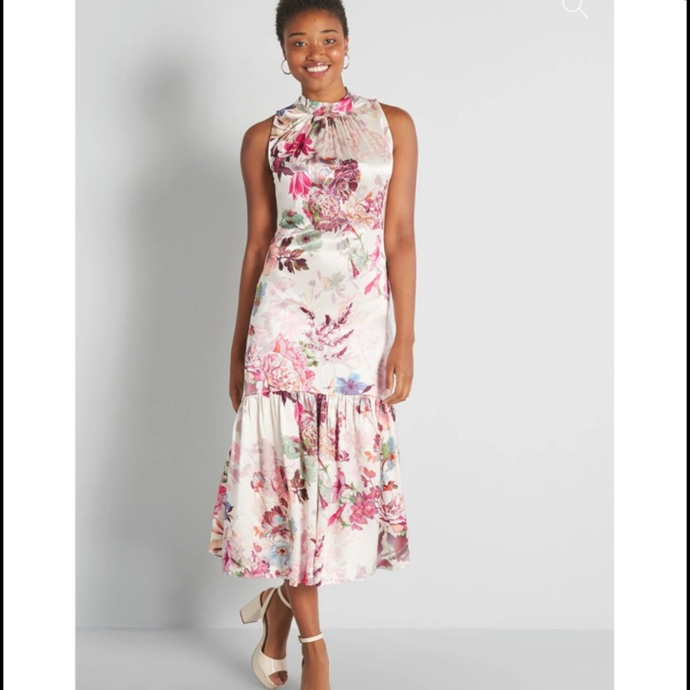 ModCloth NWT‎ Phantom Fancy Floral V-Back Party Dress